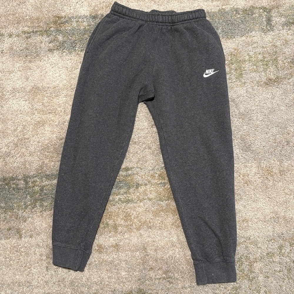 Grey Nike sweatpants